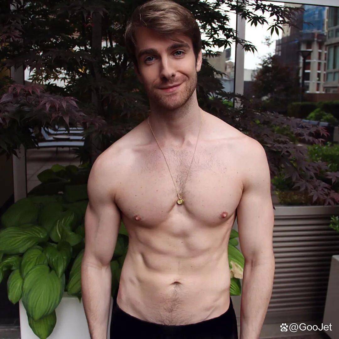 美国男演员心脏病死于餐厅丈夫向餐厅提起诉讼！